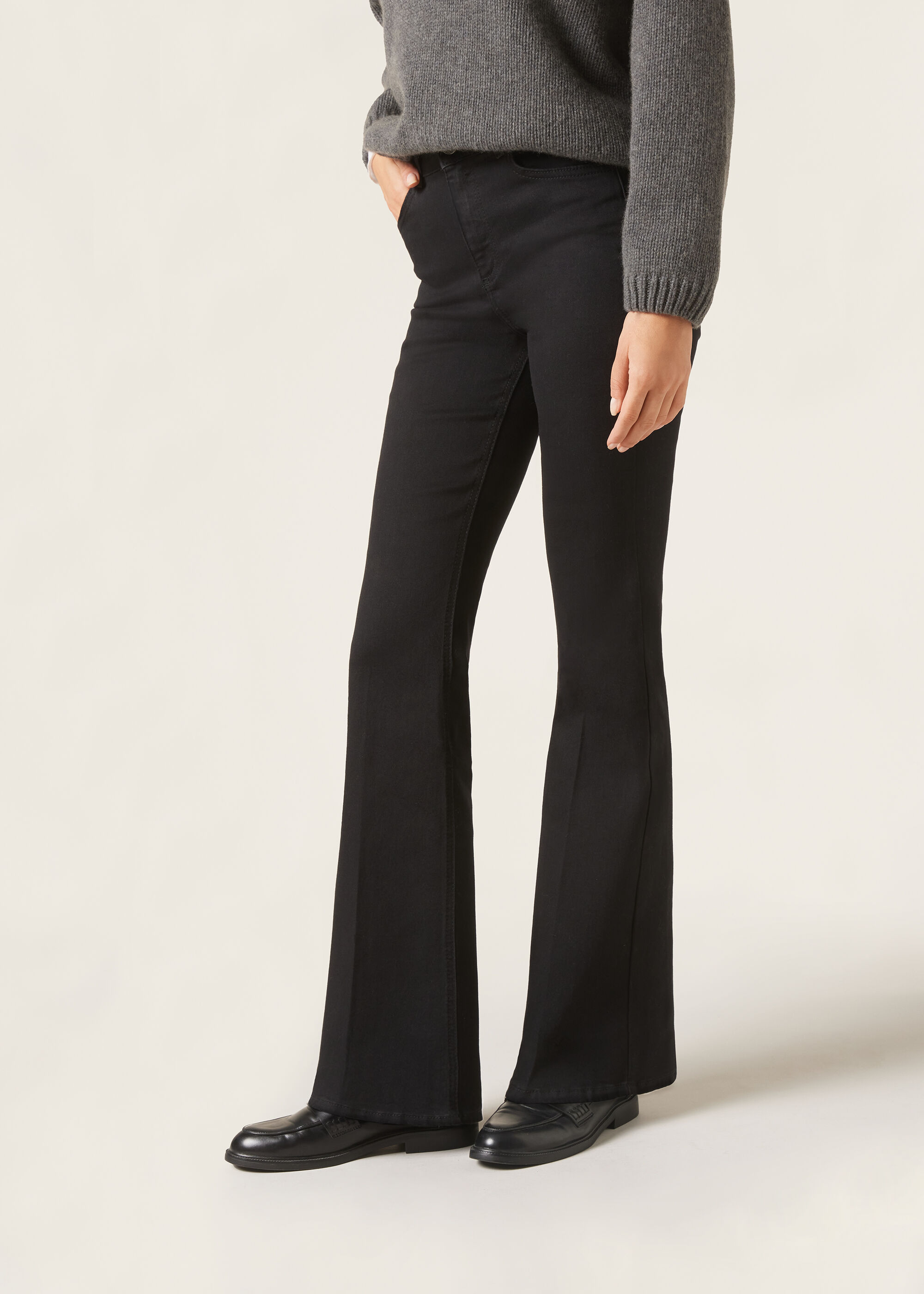 Flared Jeans