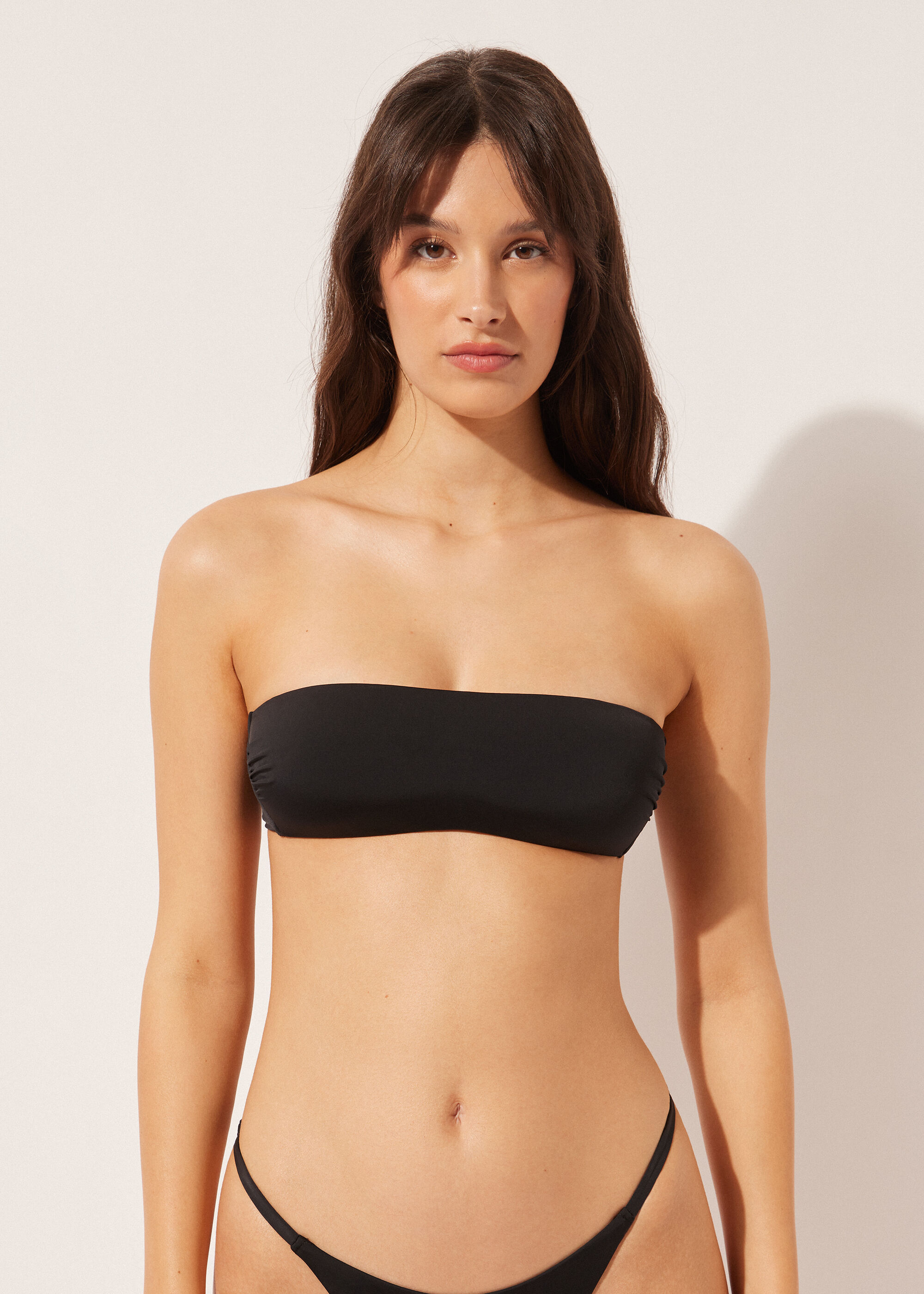 Rechte Bandeau-Bikini Licht Gewatteerd Indonesia