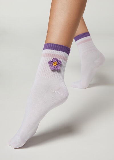 Krátké sportovní ponožky s háčkovaným doplňkem