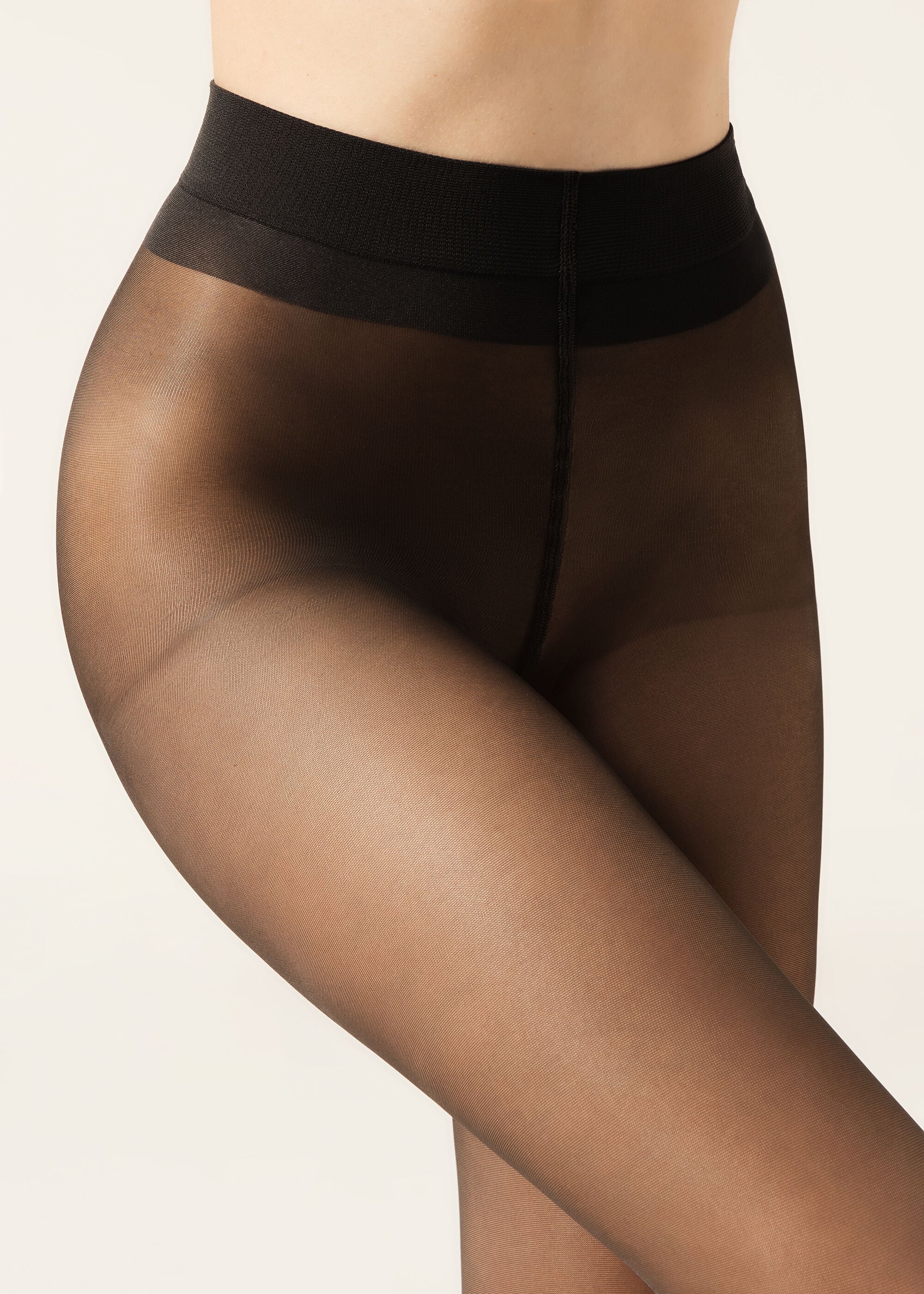 Prozirne hulahopke od 30 dena Control Top Sculpt