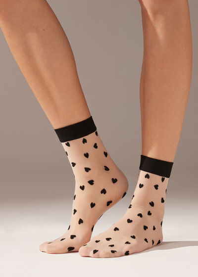 Prozirne kratke čarape od 15 dena s motivom srdaca preko cijele površine