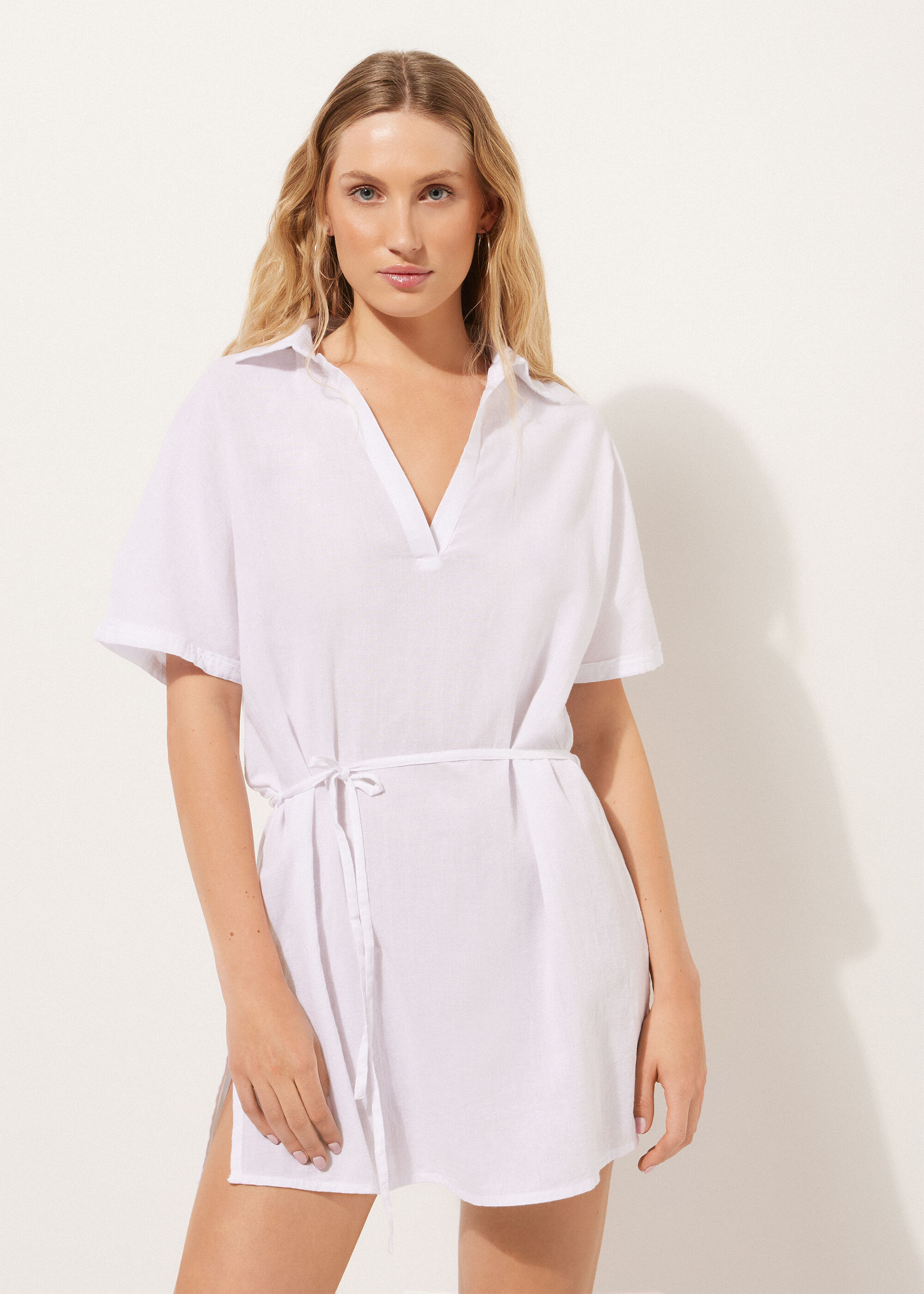 Caftan court avec cordon de serrage
