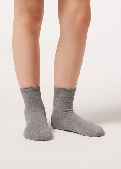 Ferah Ayaklar İçin Nefes Alabilir Malzemeden Pamuklu Soket Çocuk Çorabı