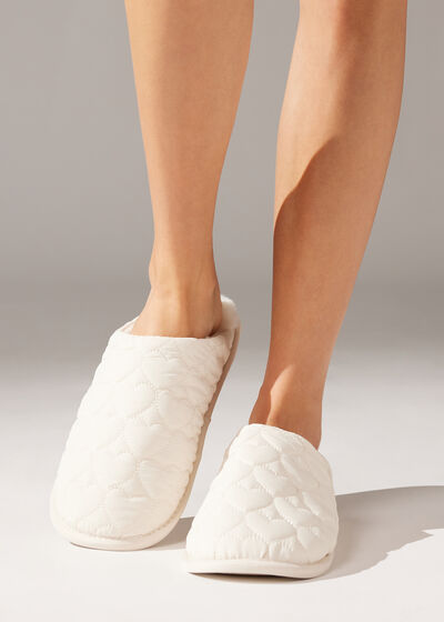 Heart-Patterned Soft Fabric Slippers