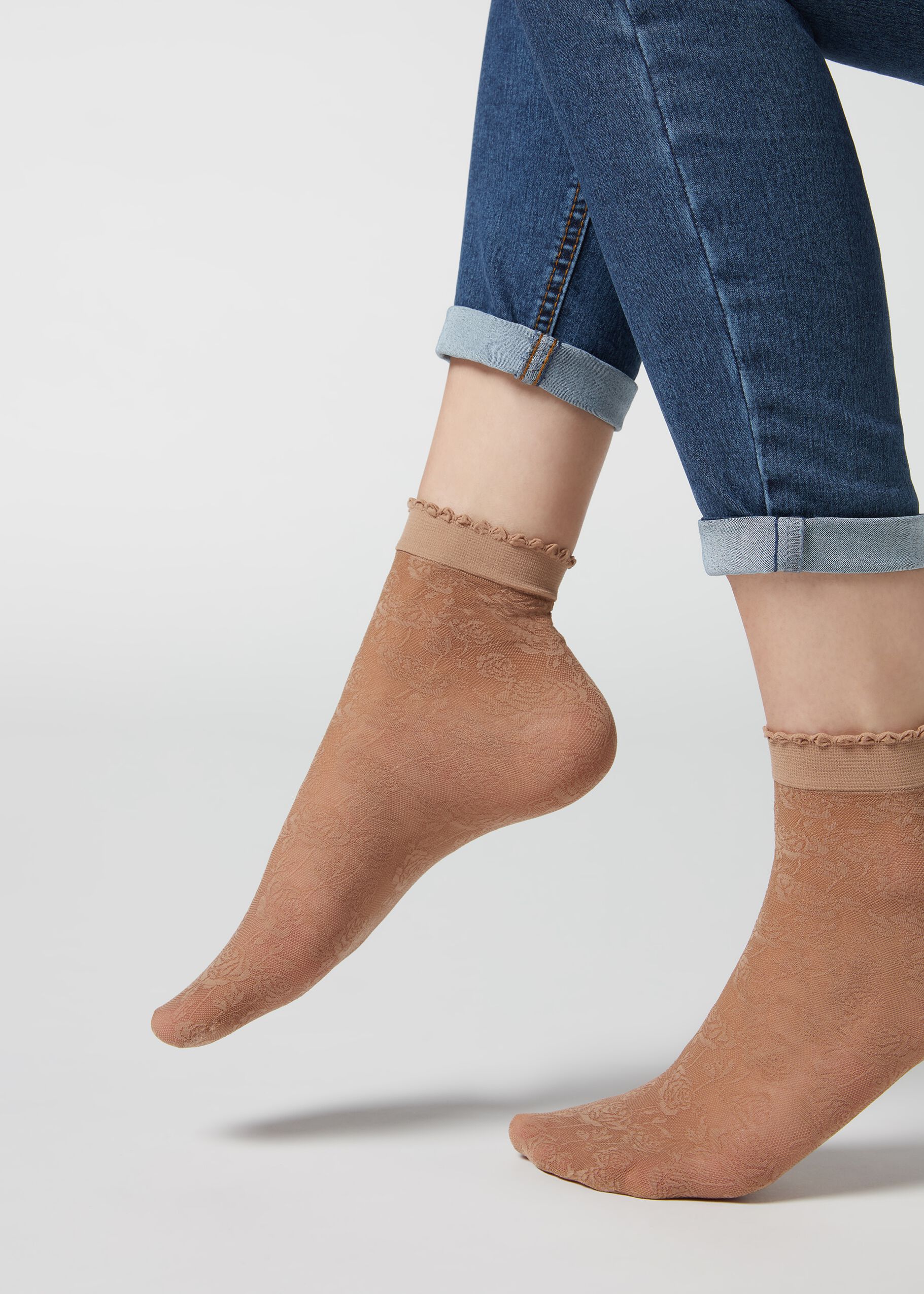 Women’s Patterned Sheer Socks