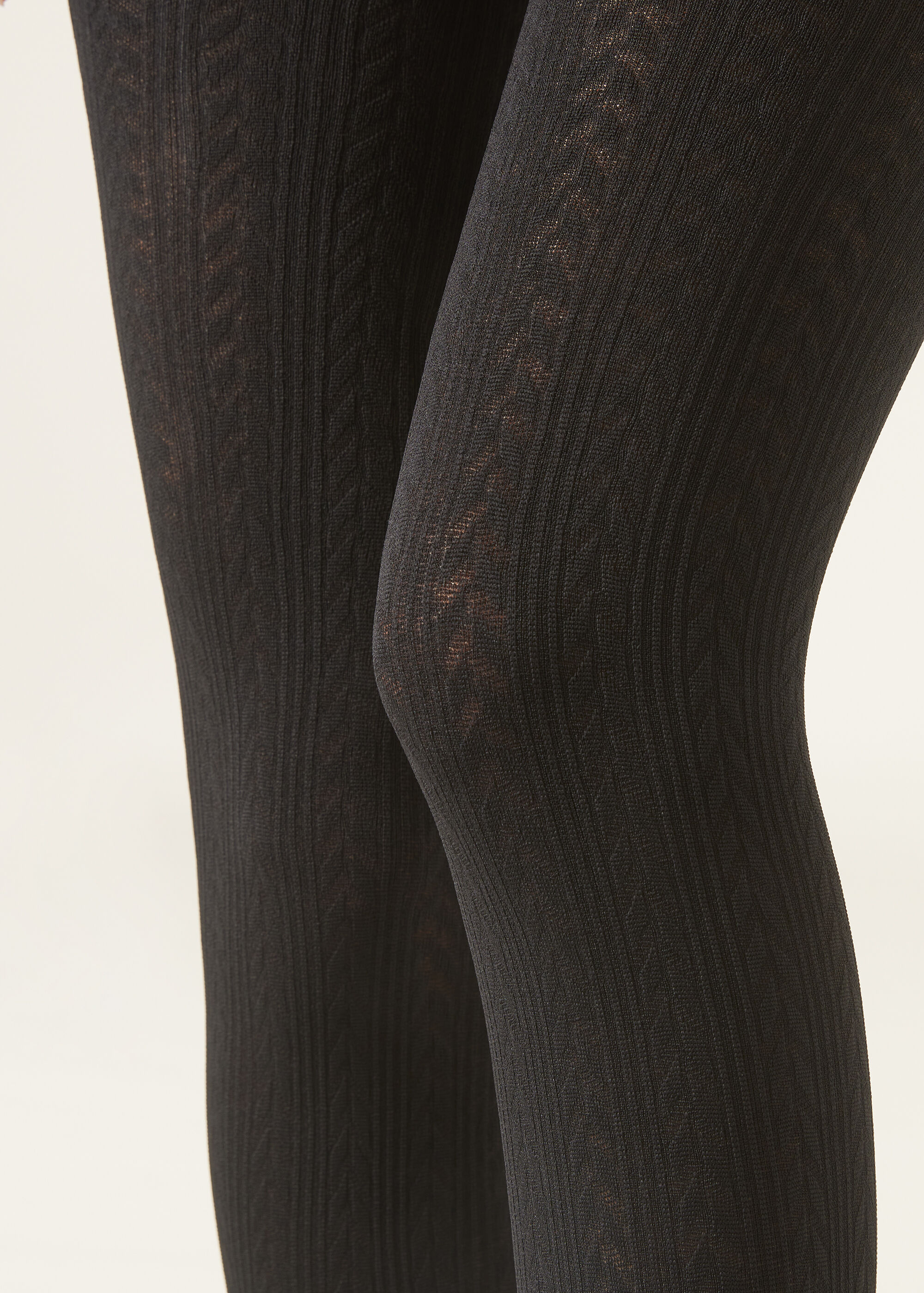Cable-Patterned Opaque Thermal Tights