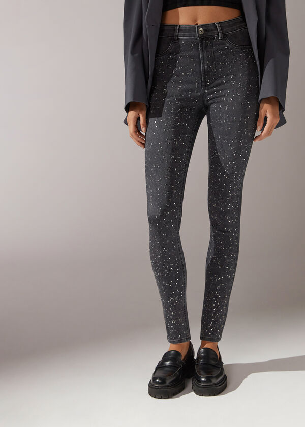 Push Up Skinny Jeans with Rhinestones and Studs