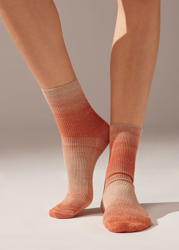 Kurze Socken mit nuanciertem Streifenmuster und Glitzer