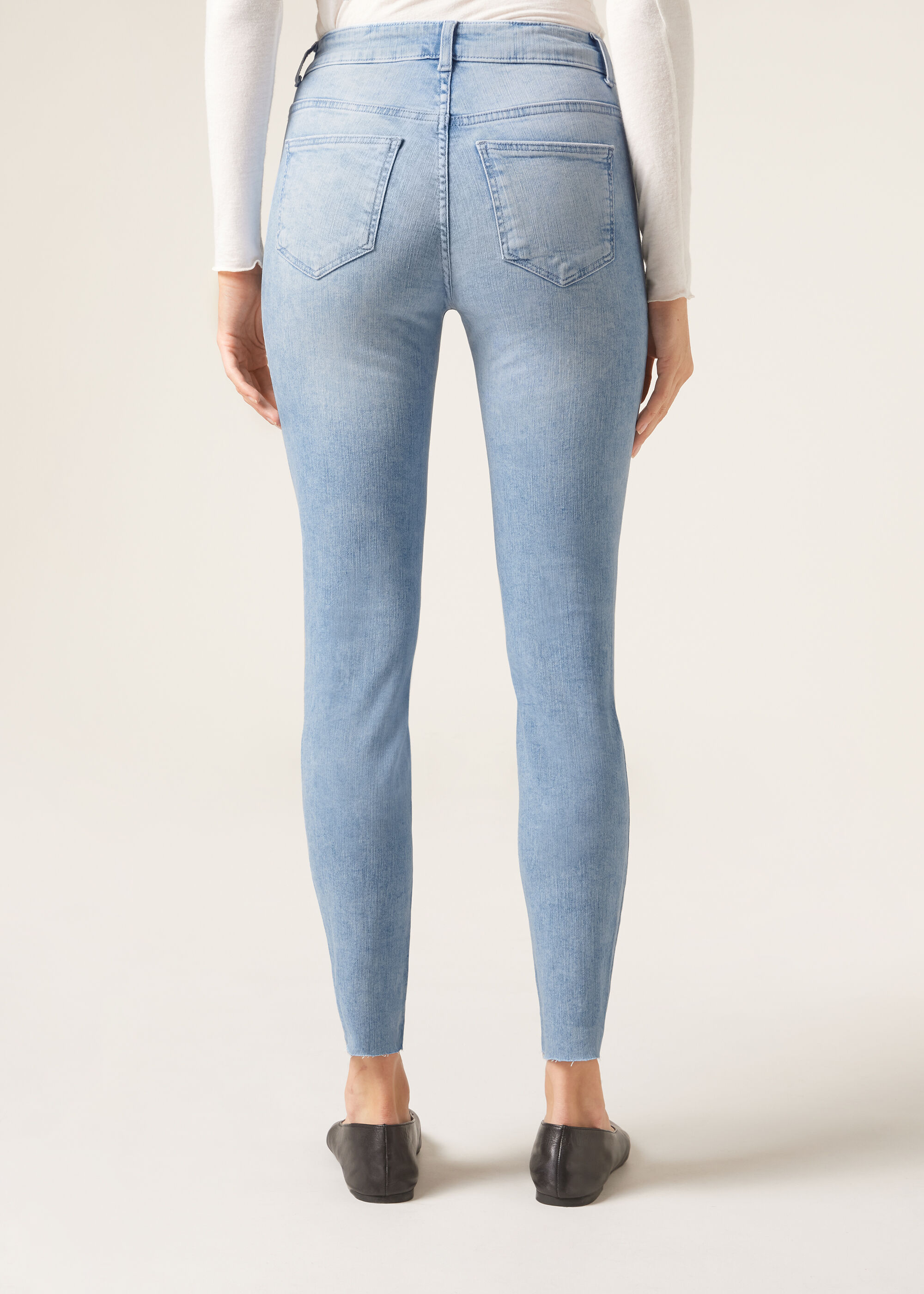 Super Skinny Buttoned Jeans