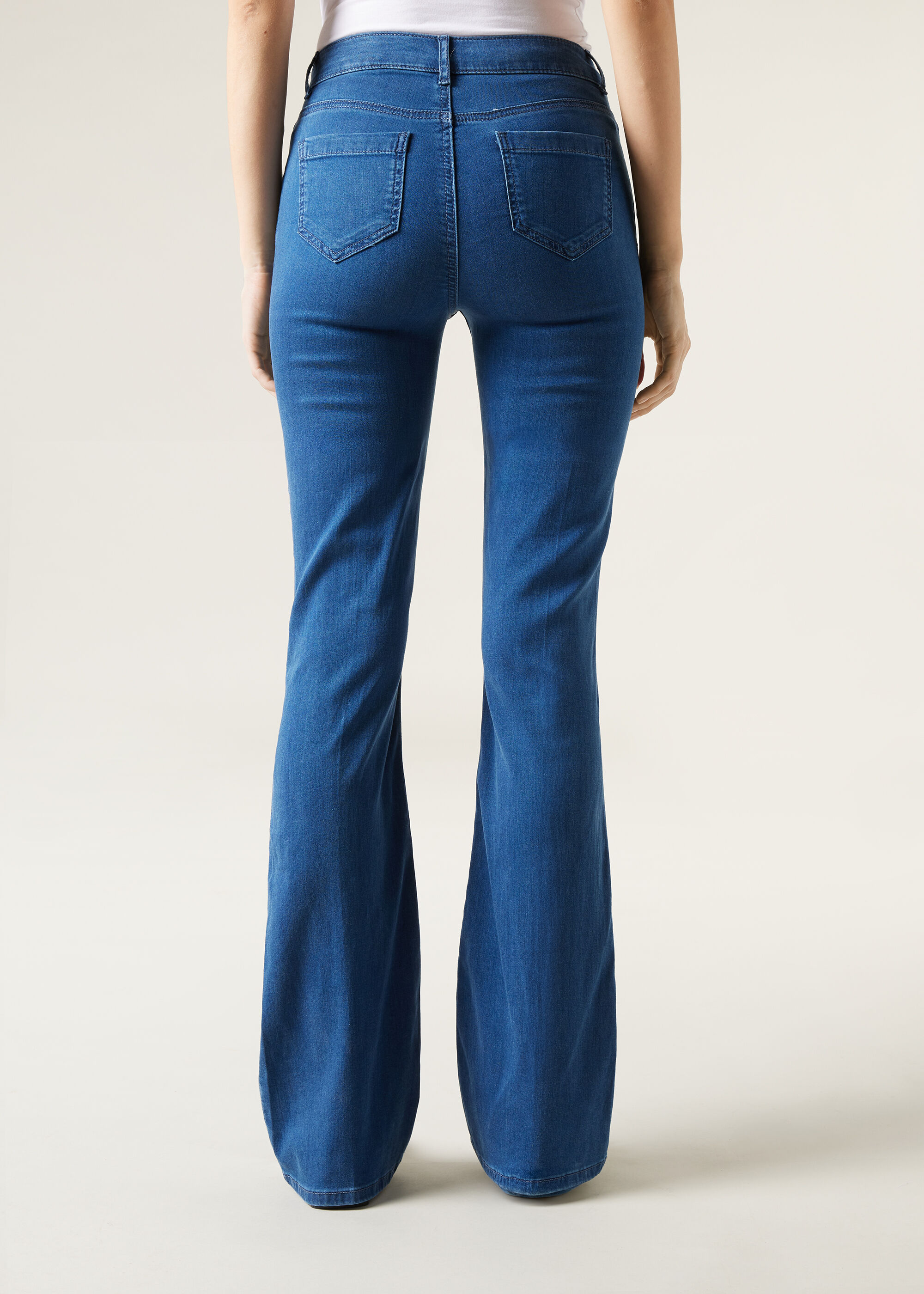 Jeans Eco Light Denim de campana