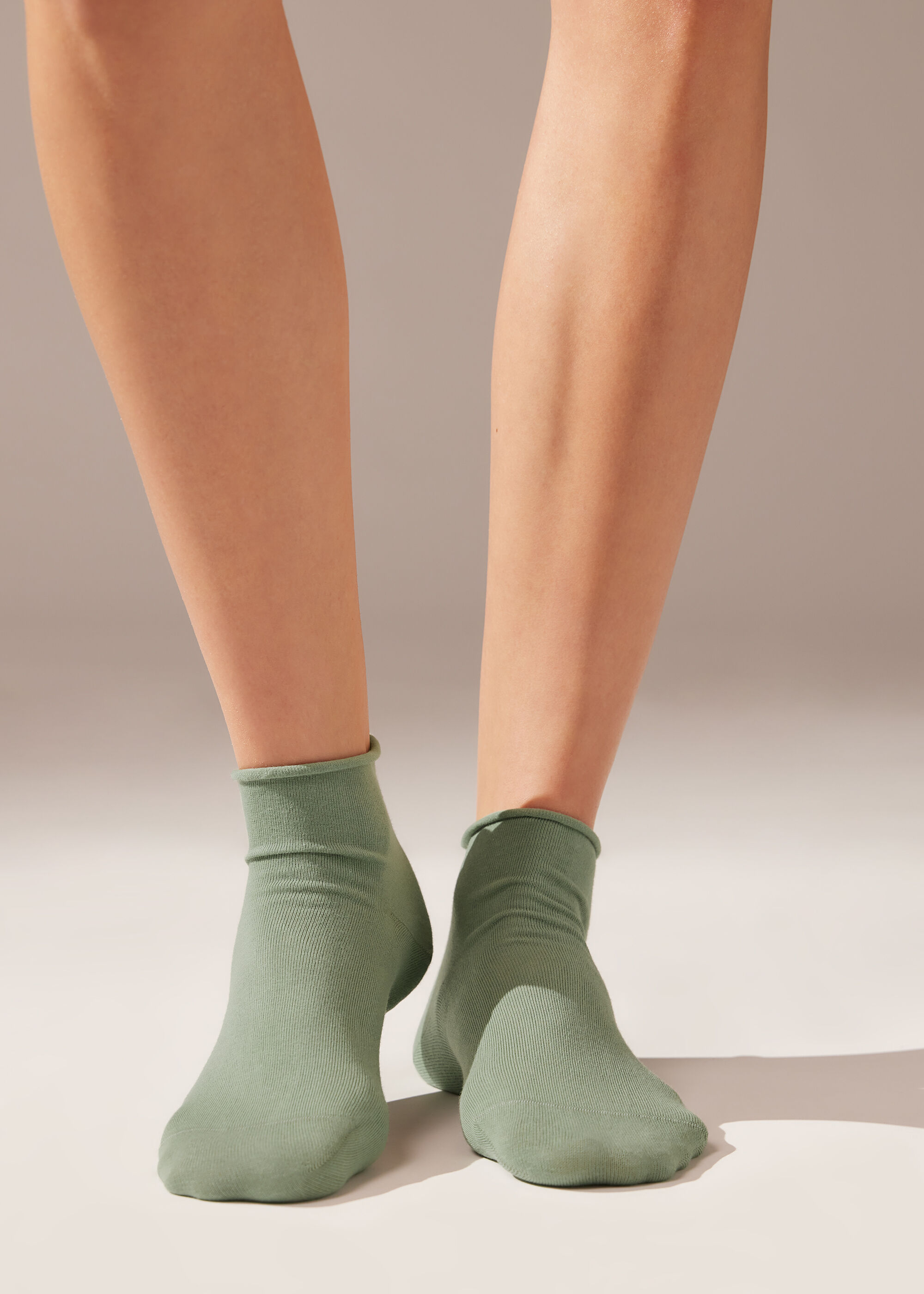 Kurze Baumwollsocken ohne Rand