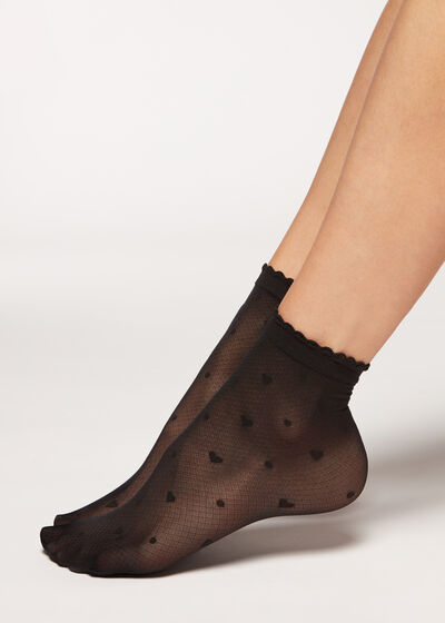 Krátké síťované ponožky se srdíčkovým vzorem