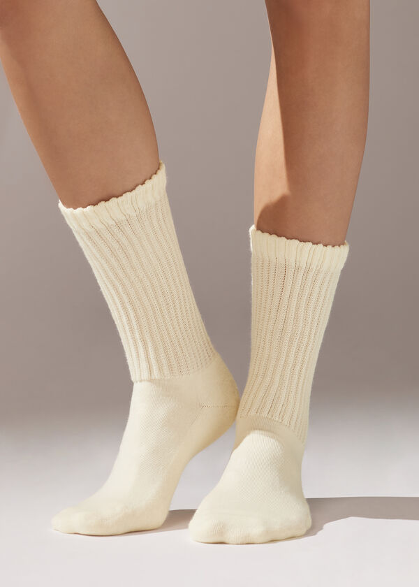 Soft Ribbed Short Socks