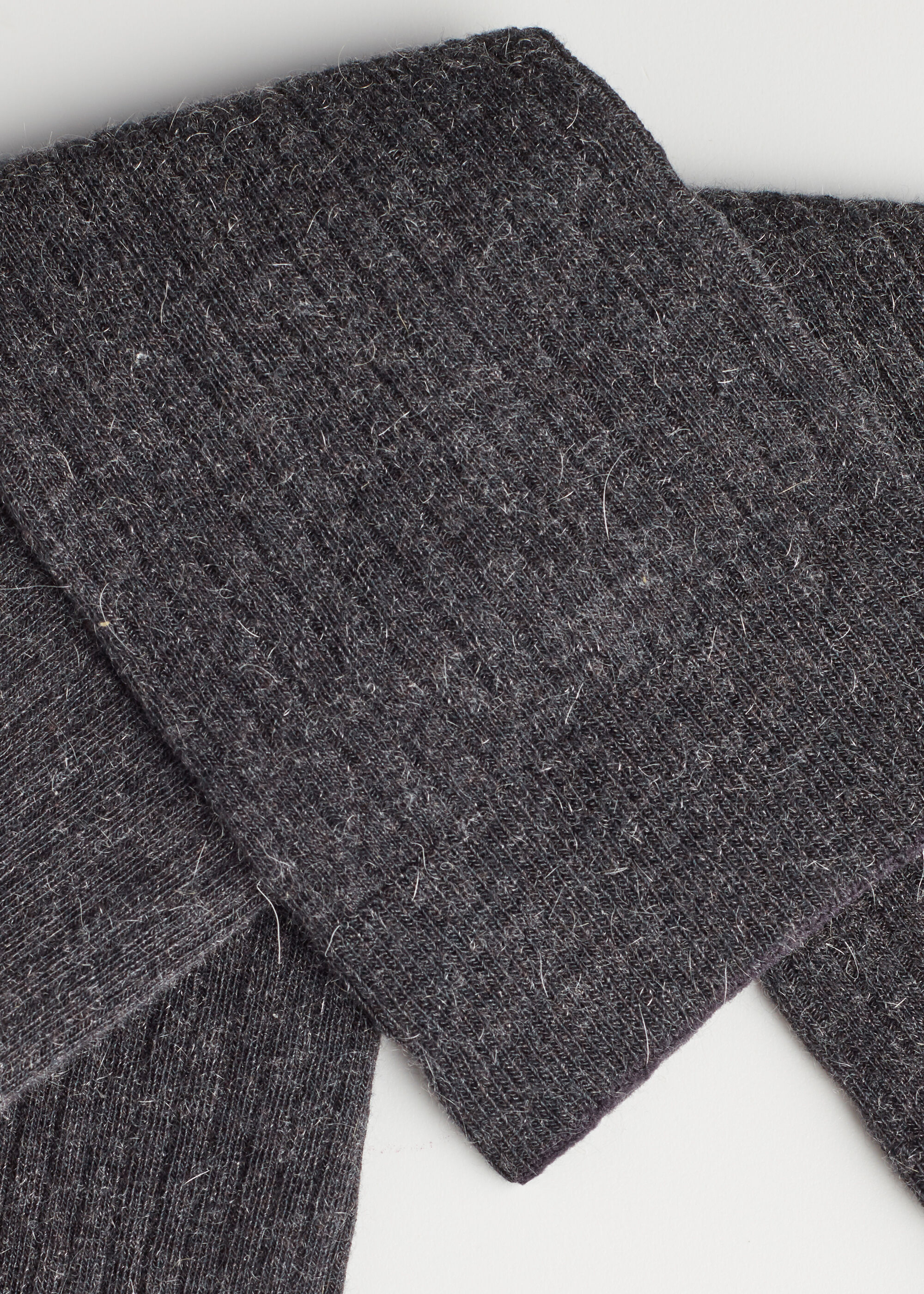 Ribbed Cashmere Long Socks