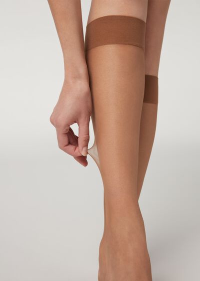 8 denové priesvitné pančuchy po kolená s pohodlným lemom