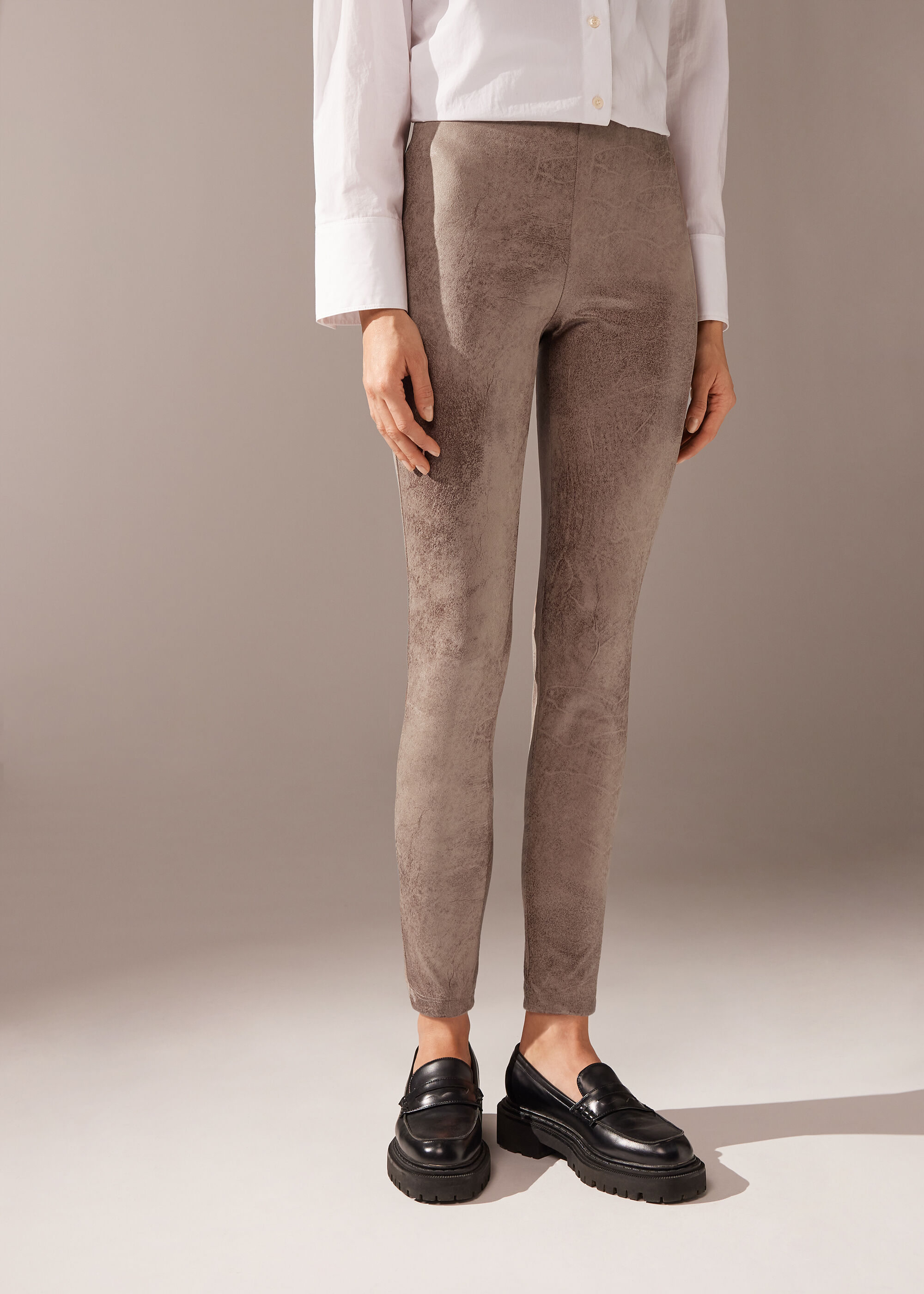 Leggings i mocka med vintageeffekt