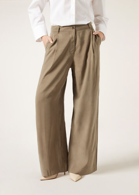 Soft Long Pants with Pleats