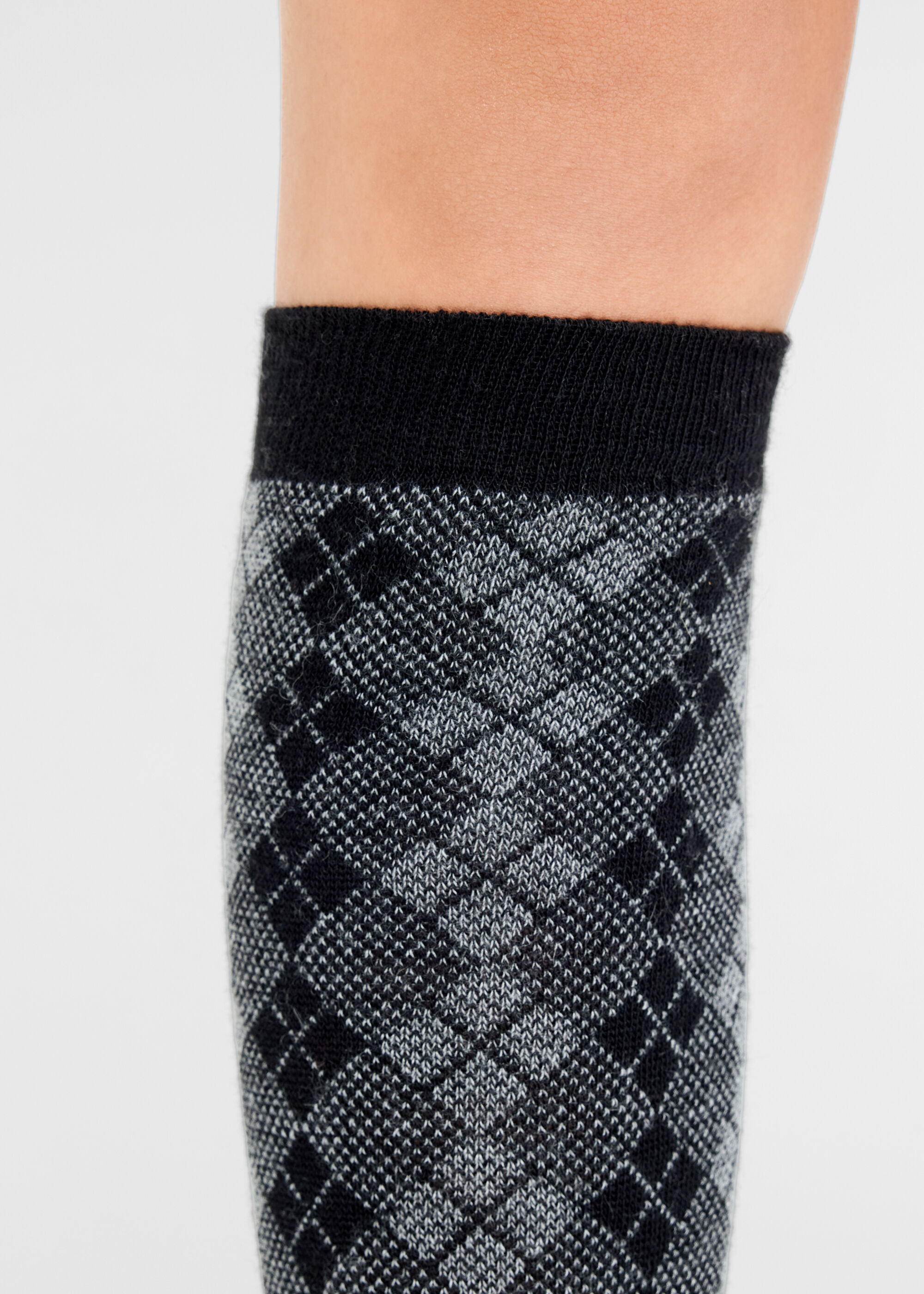 Lange Socken mit Kaschmir und Rautenmuster