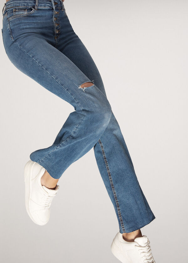 Flare-Jeans mit Knöpfen und Rissen