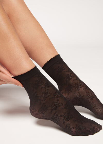 Priehľadné krátke ponožky s kvetovaným vzorom