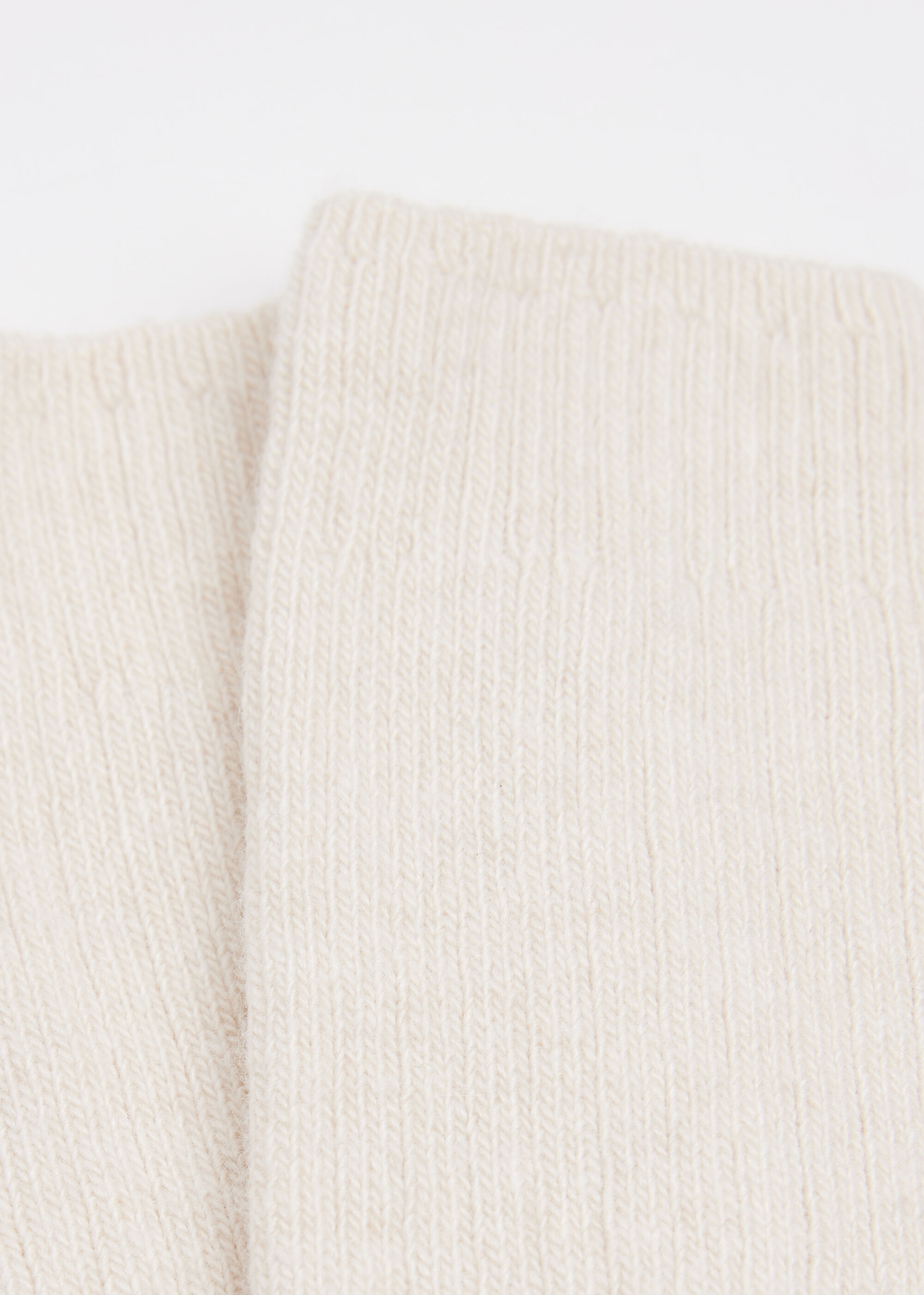 Kurze Socken in Rippe mit Wolle und Kaschmir