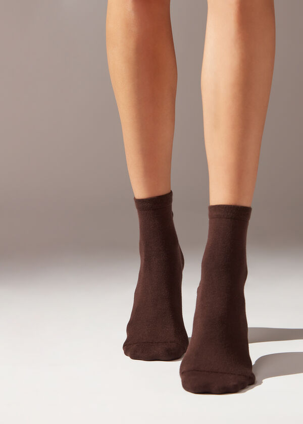 Short Socks with Trimmed Cuffs