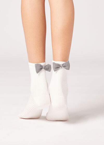 Girls’ Short Socks with Bow