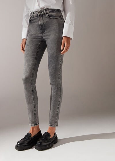 Skinny jeans med pushup-effekt och hög midja i soft touch