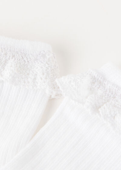 Kurze Socken mit Rüschen für Mädchen