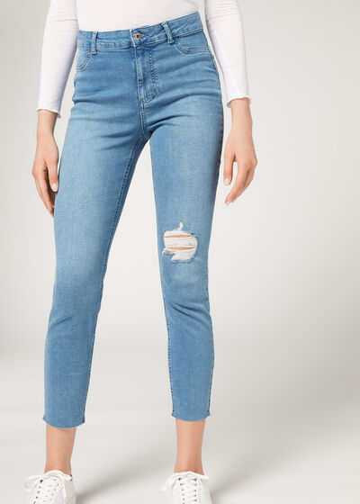 Soft Touch Push-Up-Jeans mit Riss