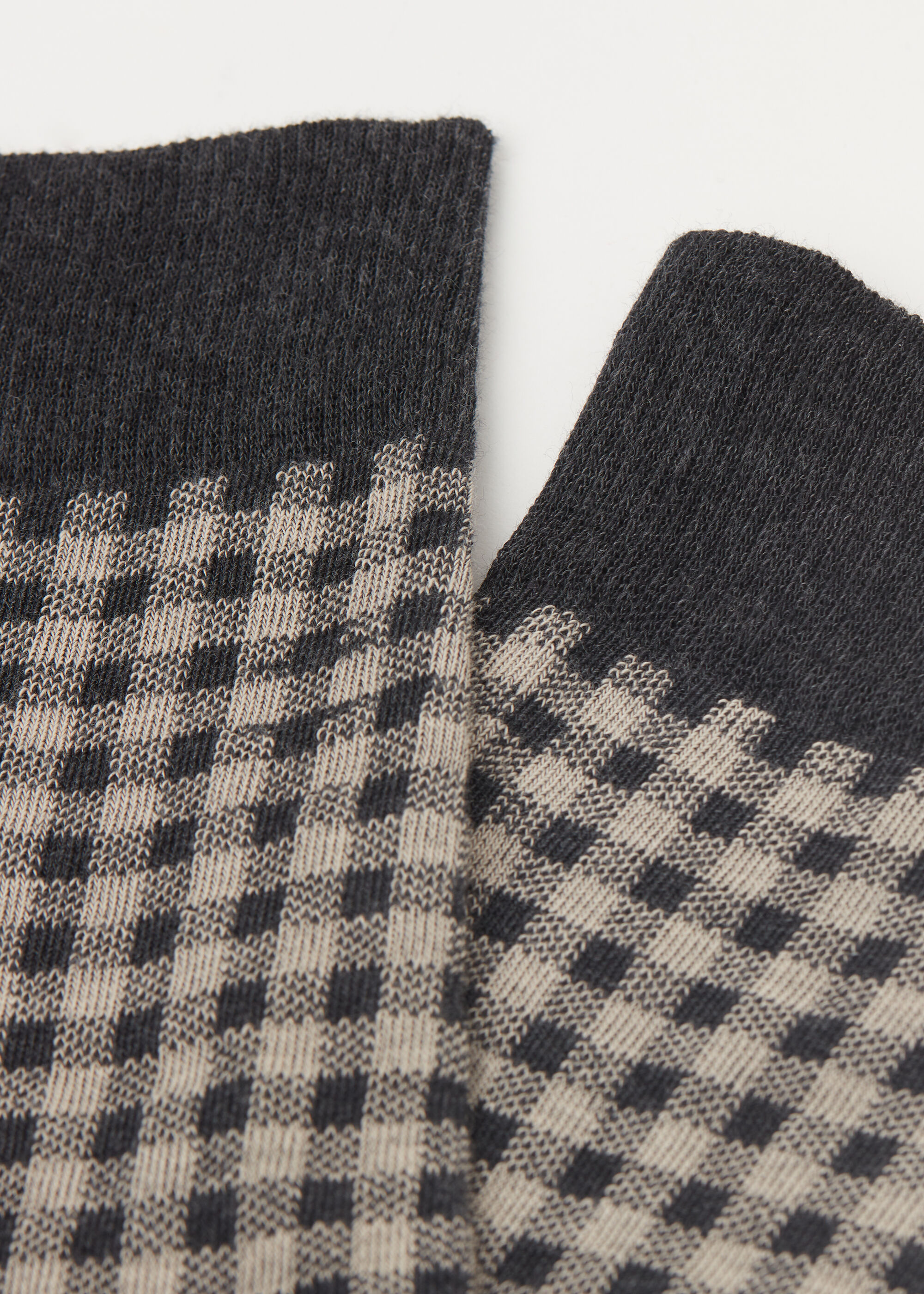 Gingham Pattern Socks