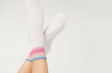 Krátké ponožky s pruhy do ztracena a třpytkami