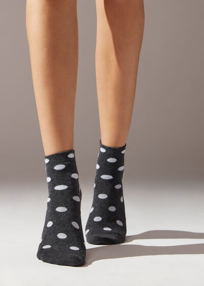 Polka Dot-Patterned Short Socks
