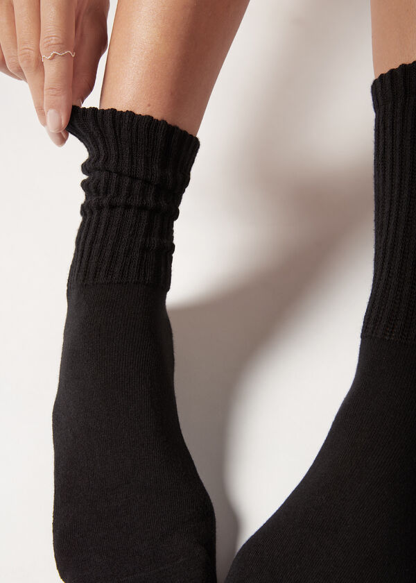 Relaxed-Effect Ribbed Short Socks