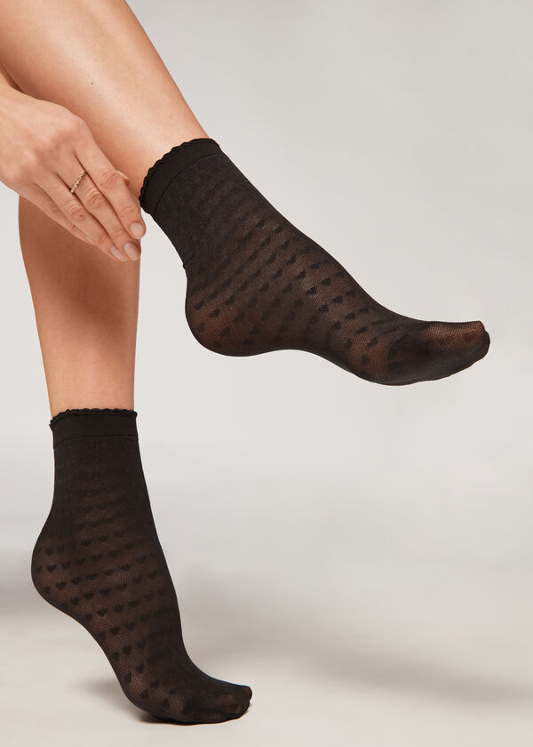 Heart Motif Mesh Short Socks