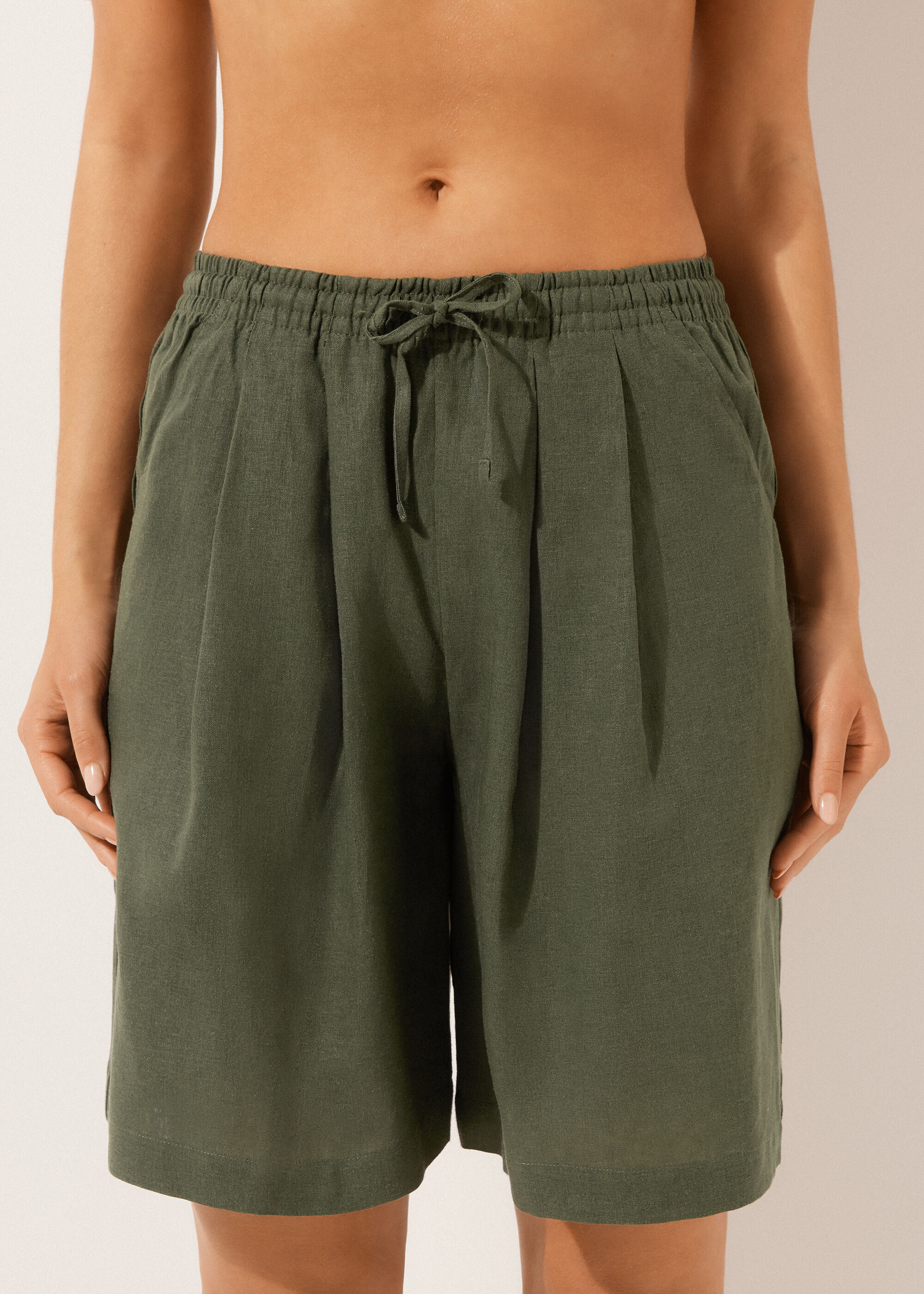 Bermudas en Lino y Viscosa