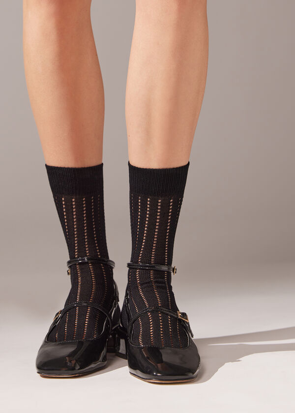 Ribbed Openwork Short Socks