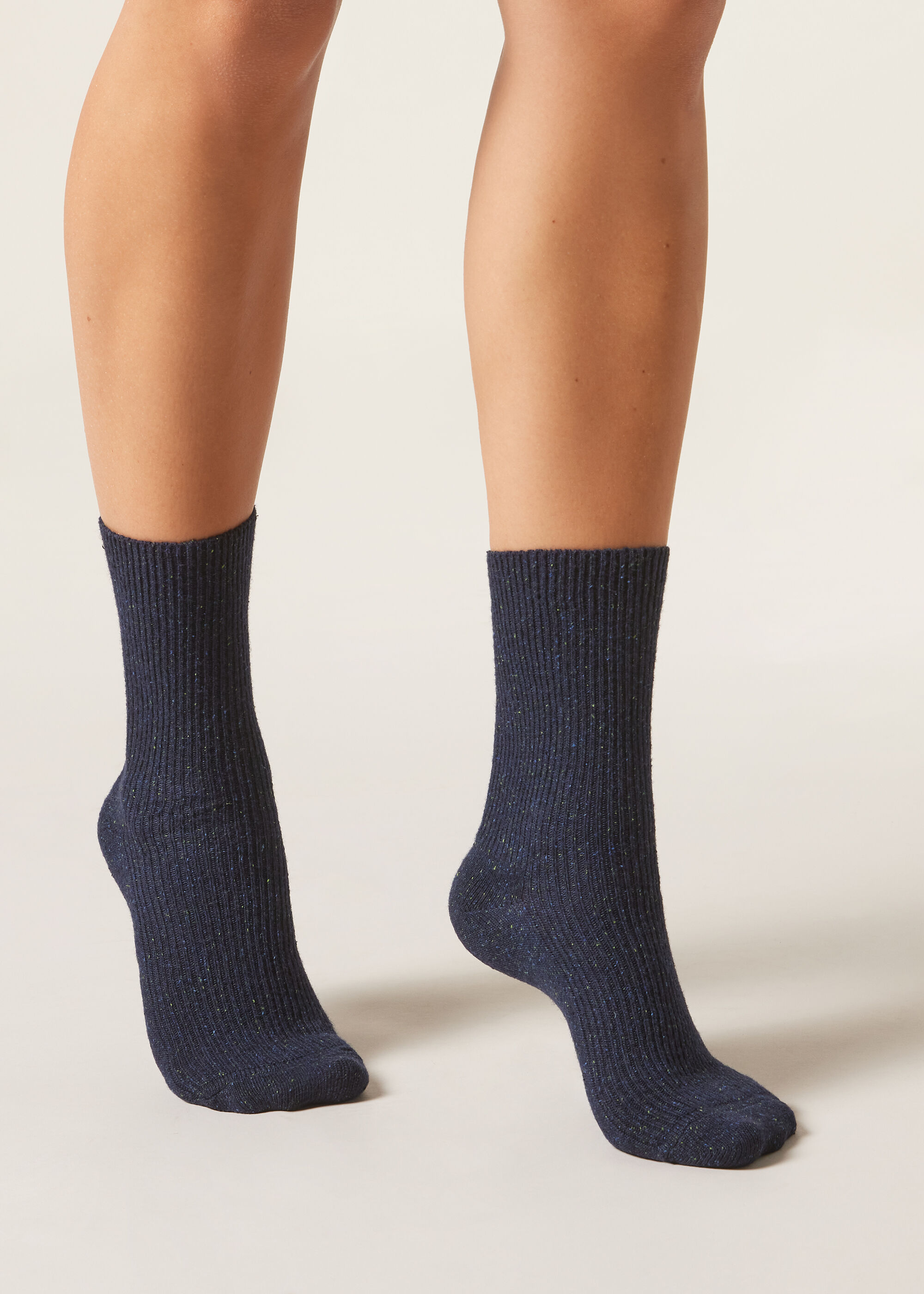 Chaussettes en laine boutonnée