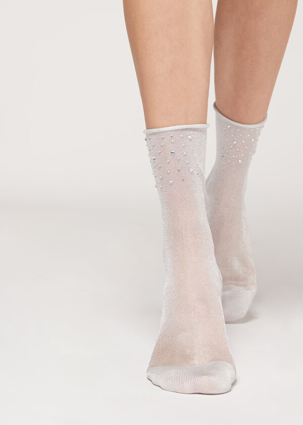 Kurze Socken mit Glitzer und Schmucksteinen