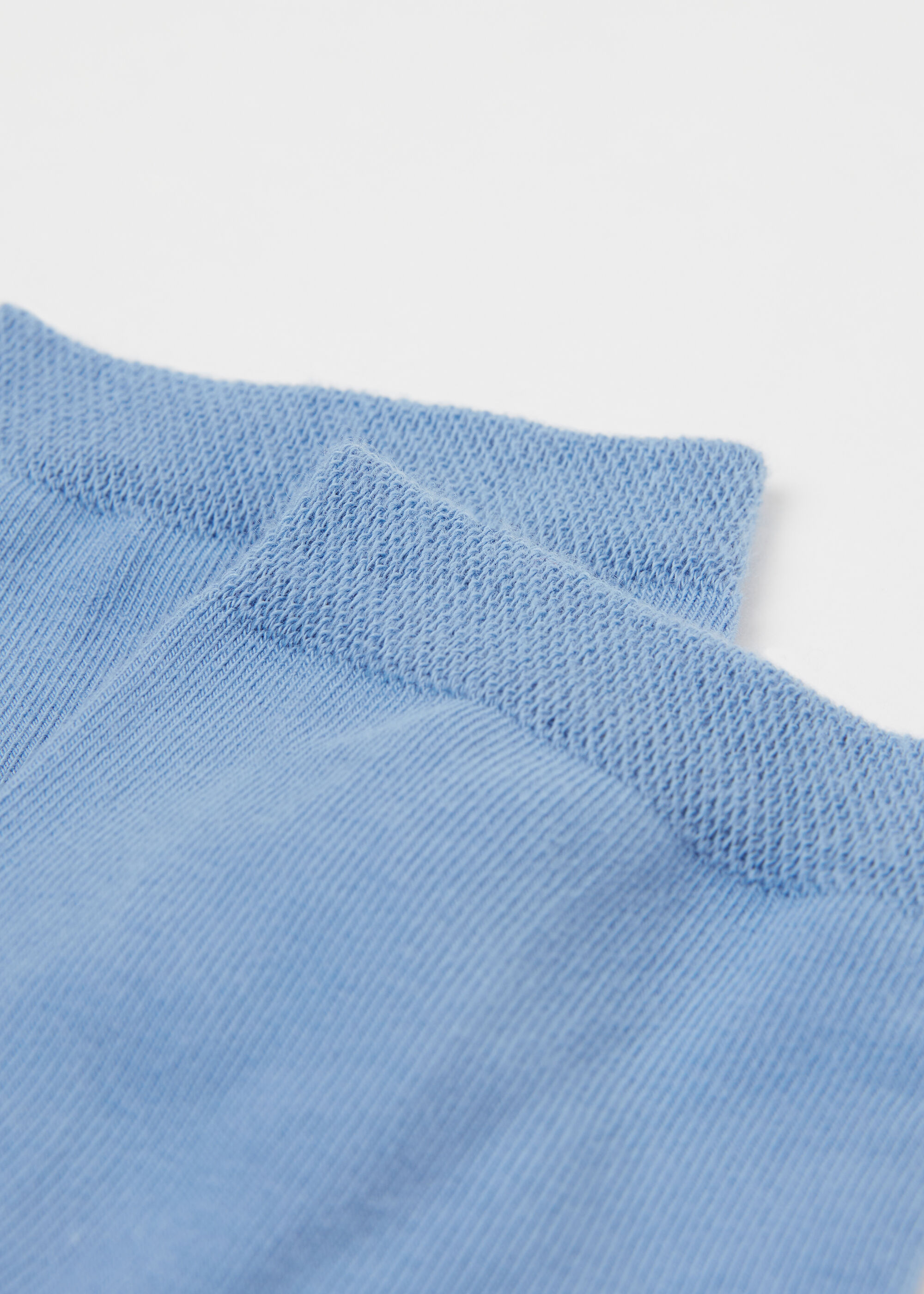 Kurze Socken mit gemustertem Rand