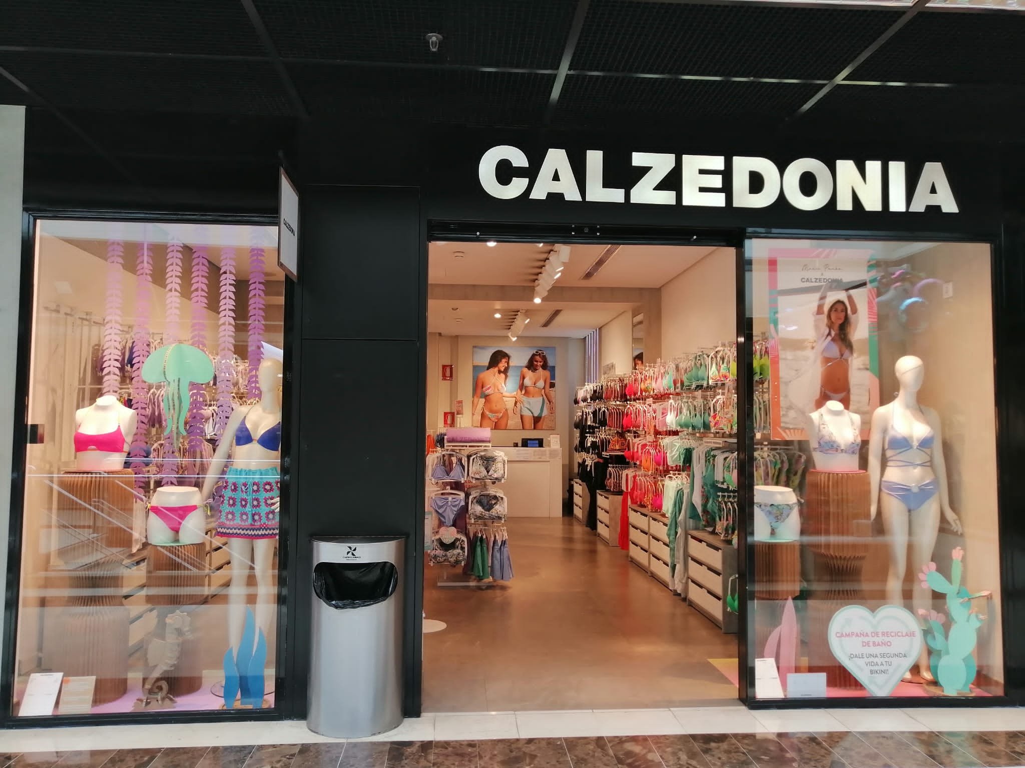 een vuurtje stoken voetstappen efficiëntie Hosiery and swimsuits store in LA CORUÑA at C/RAMON Y CAJAL S/N | Calzedonia