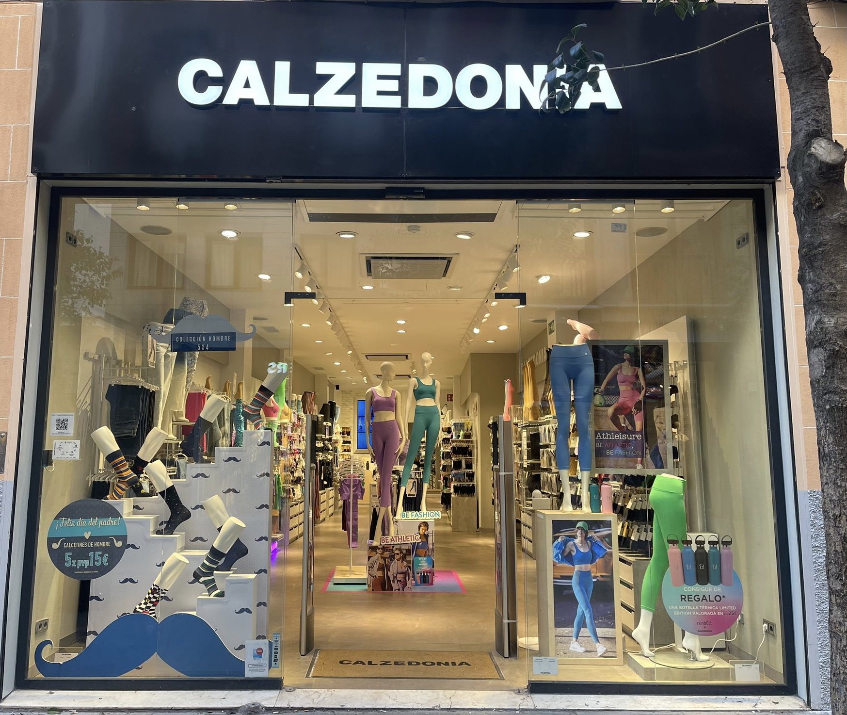 Hosiery and swimsuits store in Madrid at Calle de Fuencarral,8