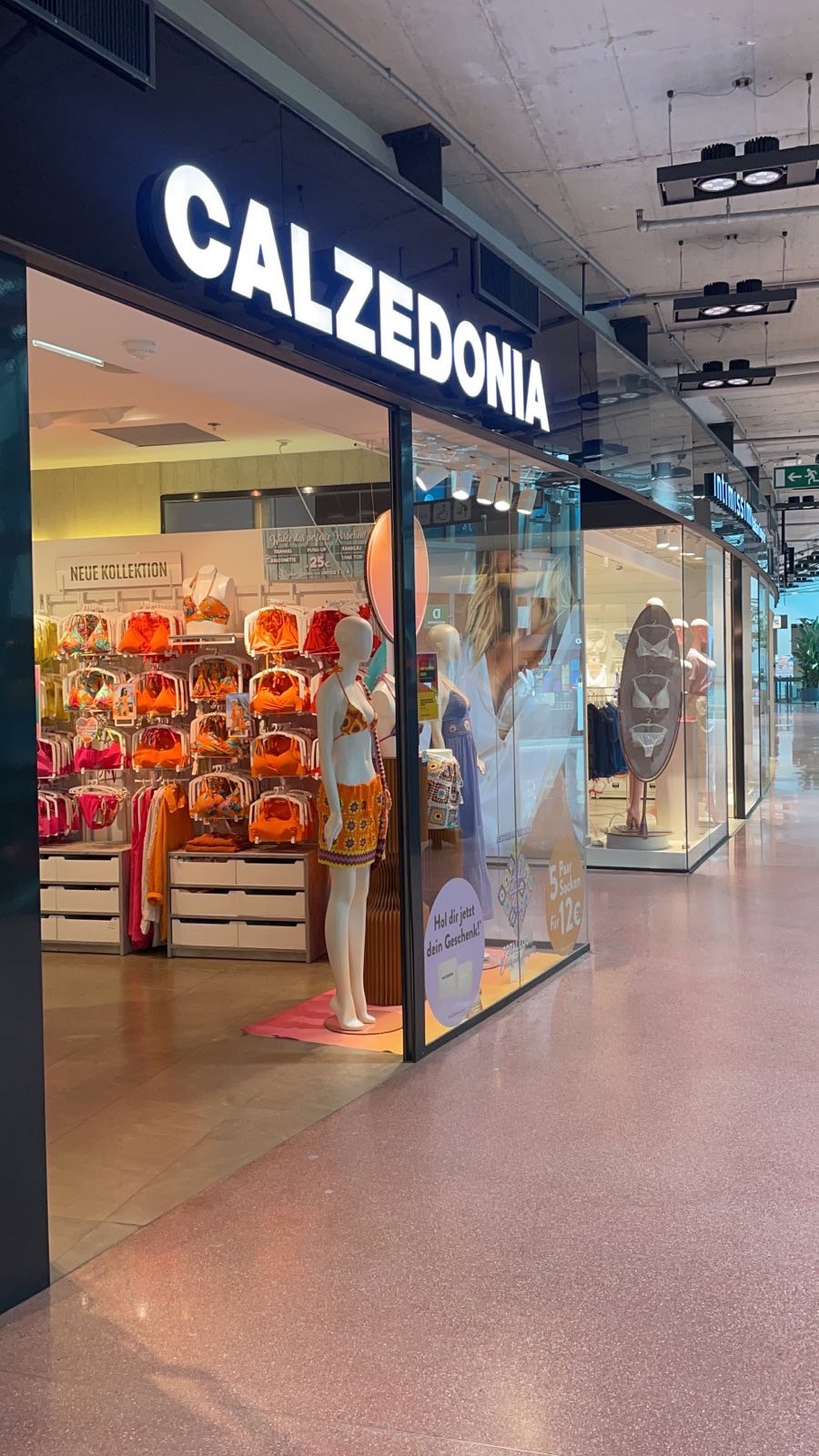 Calzedonia WIEN SC Q19