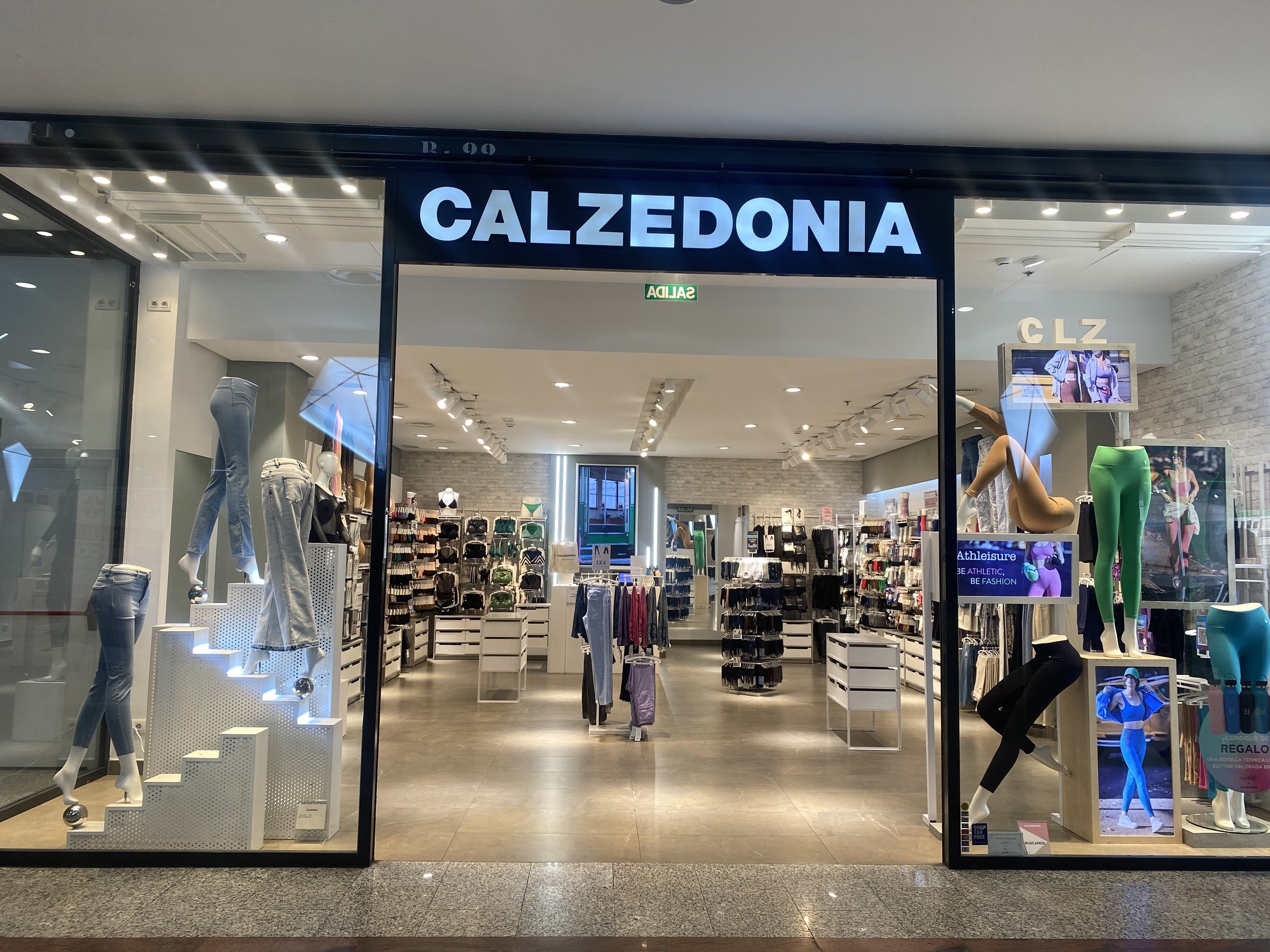 musician Station Luncheon Hosiery and swimsuits store in MADRID at C/SILVANO 77 LOCAL B22 | Calzedonia