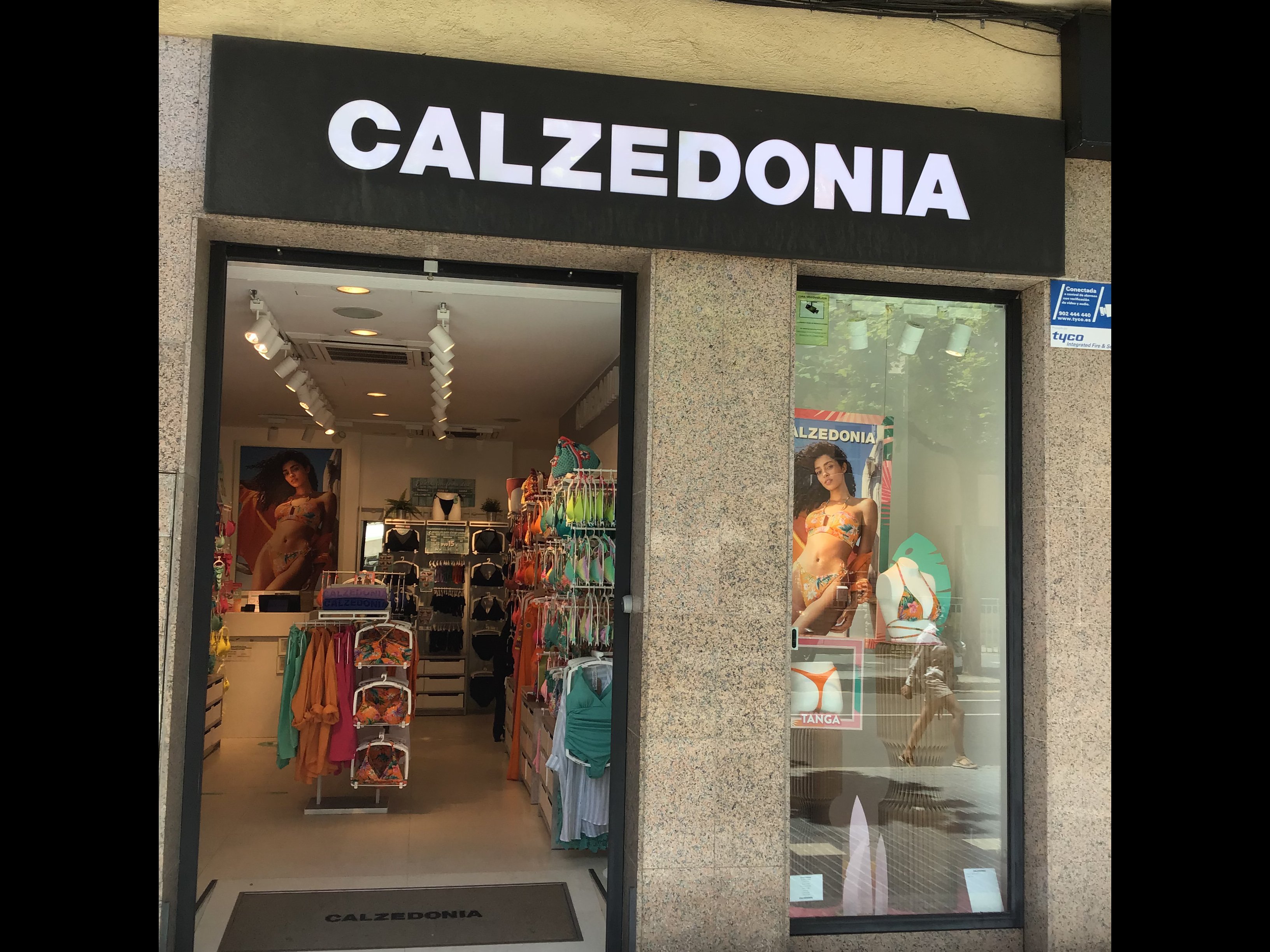 Calzedonia SALOU C/BARCELONA 23