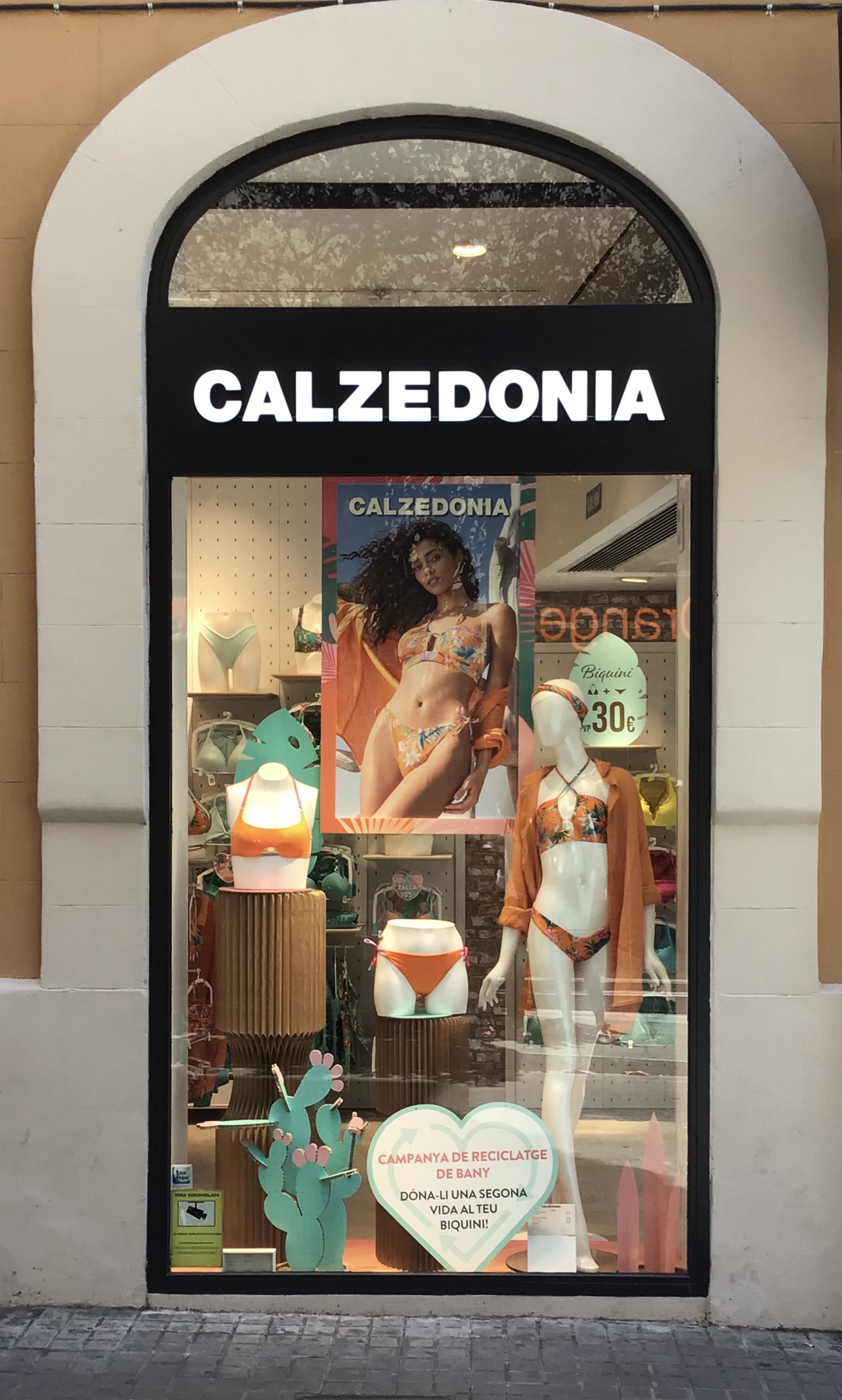 Calzedonia BARCELONA C/GRAN DE GRACIA 124