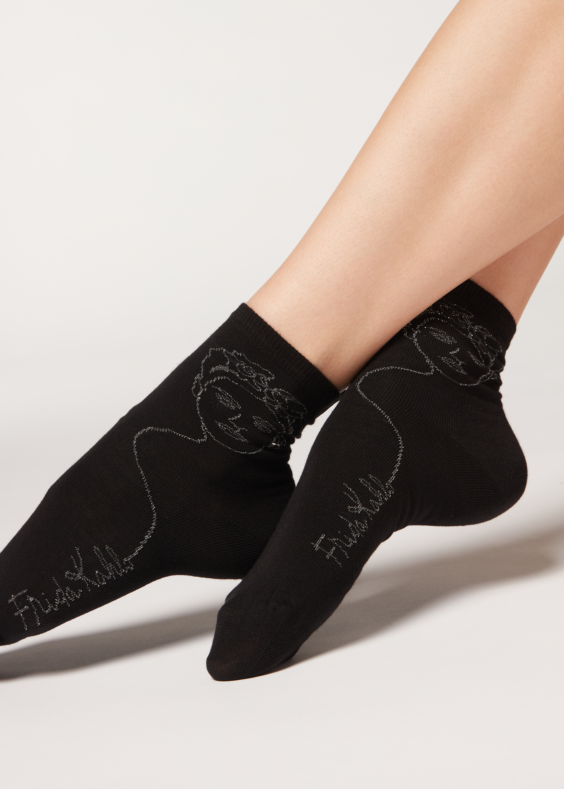 Acquisto \u003ecalze calzedonia frida kahlo Grande vendita - OFF 76%